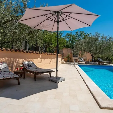 Olga By Briskva Βίλα *